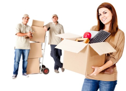Risk assessment being carried out before loading a removal van